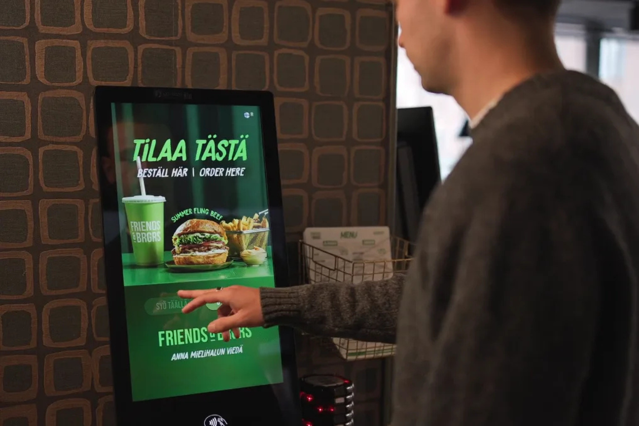self-checkout tap to pay
